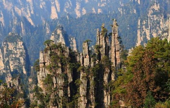 長沙出發(fā)到黃龍洞、張家界森林公園、天門山、鳳凰五日游