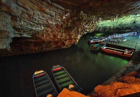長(zhǎng)沙出發(fā)到黃龍洞、張家界國(guó)家森林公園三日游